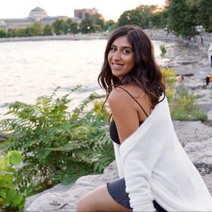 Meet your Posher, Isha